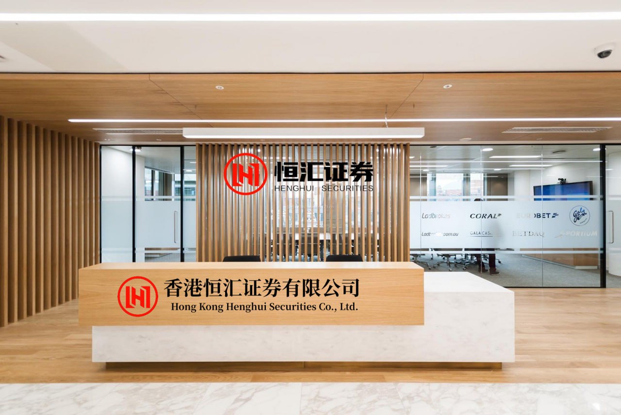 七界策略 香葱苏打饼干：全家出游必备的酥脆解馋神器_mm_零食_瞬间